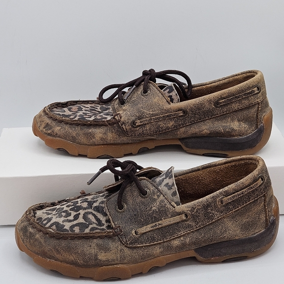 Twisted X cheetah leather moc / boat shoes size 4m - Picture 11 of 15